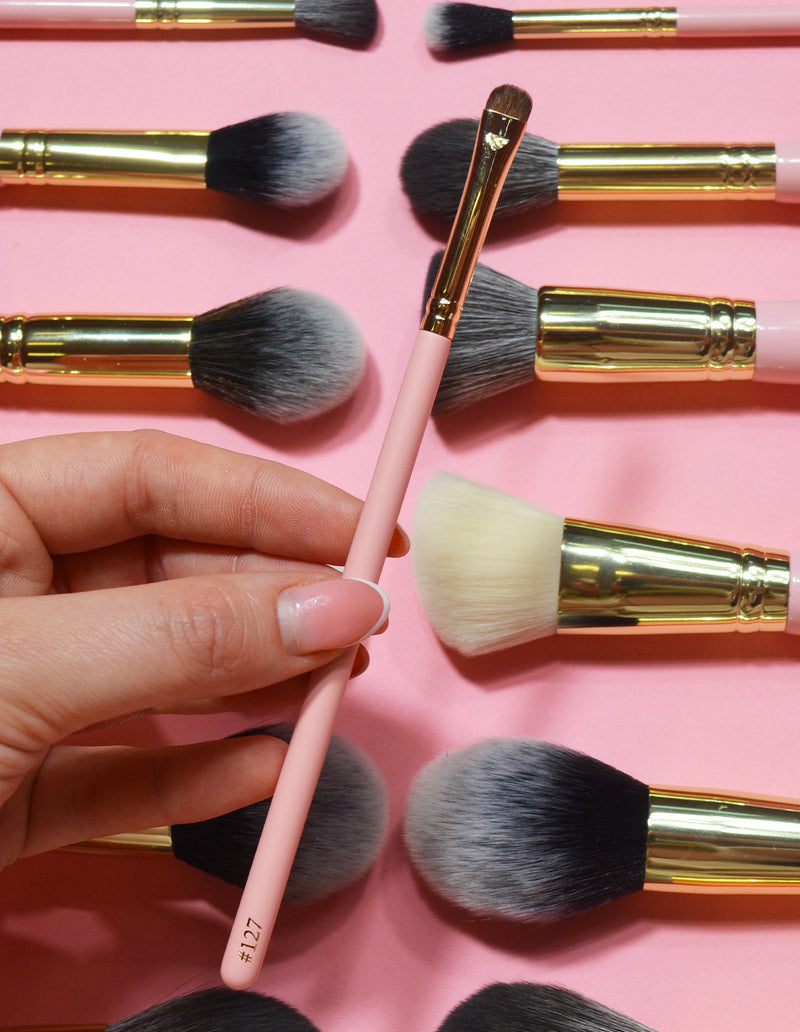 #127 Wide Smudger Brush