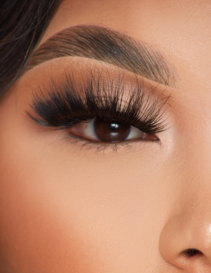 Extra Volume Lashes - Voltage 3